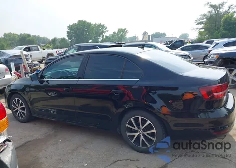 2017 Volkswagen Jetta 1.4T Se z USA, uszkodzony, nr VIN 3VWB67AJ9HM262189